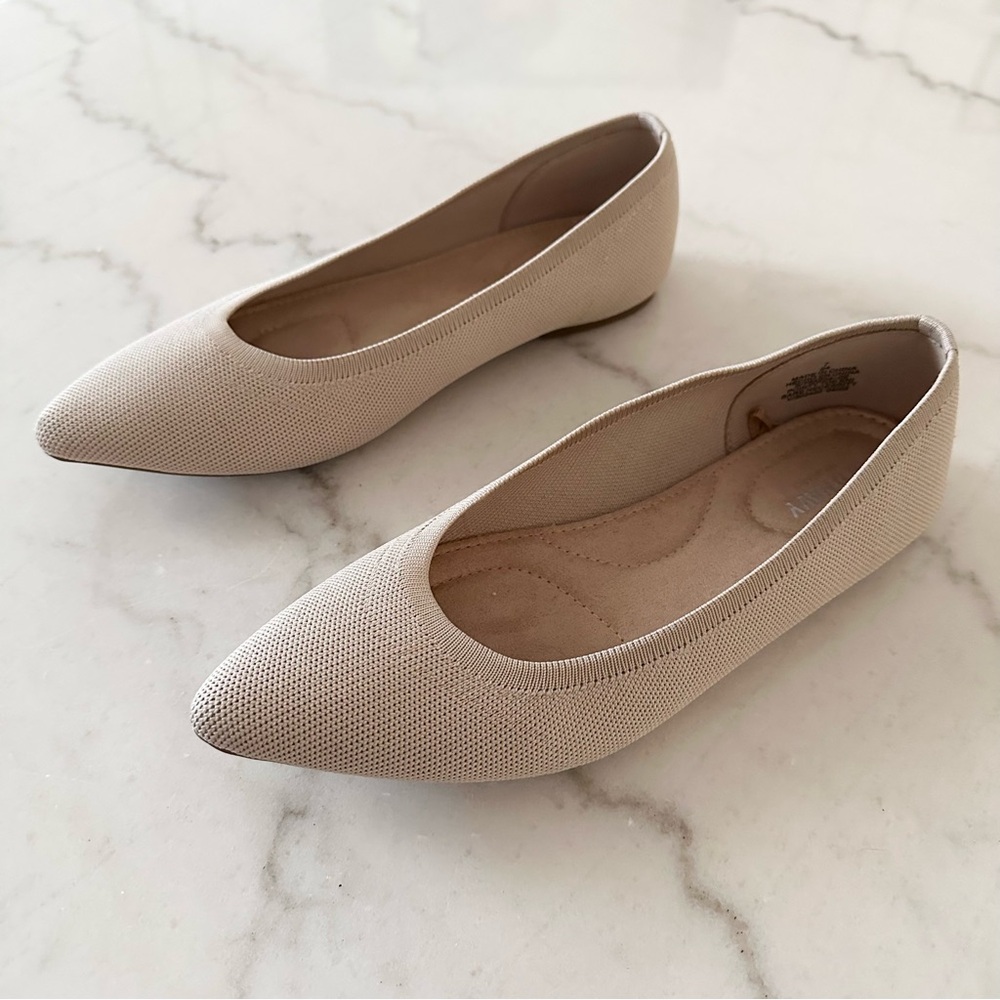 Old Navy “Rothy Style” Pointy Toe Flats - Picture 3 of 8